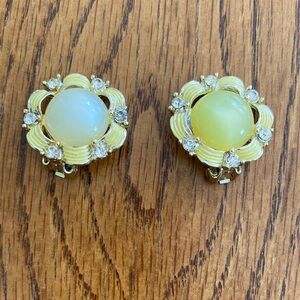 Vintage Coro lucite and rhinestone floral clip-on earrings.